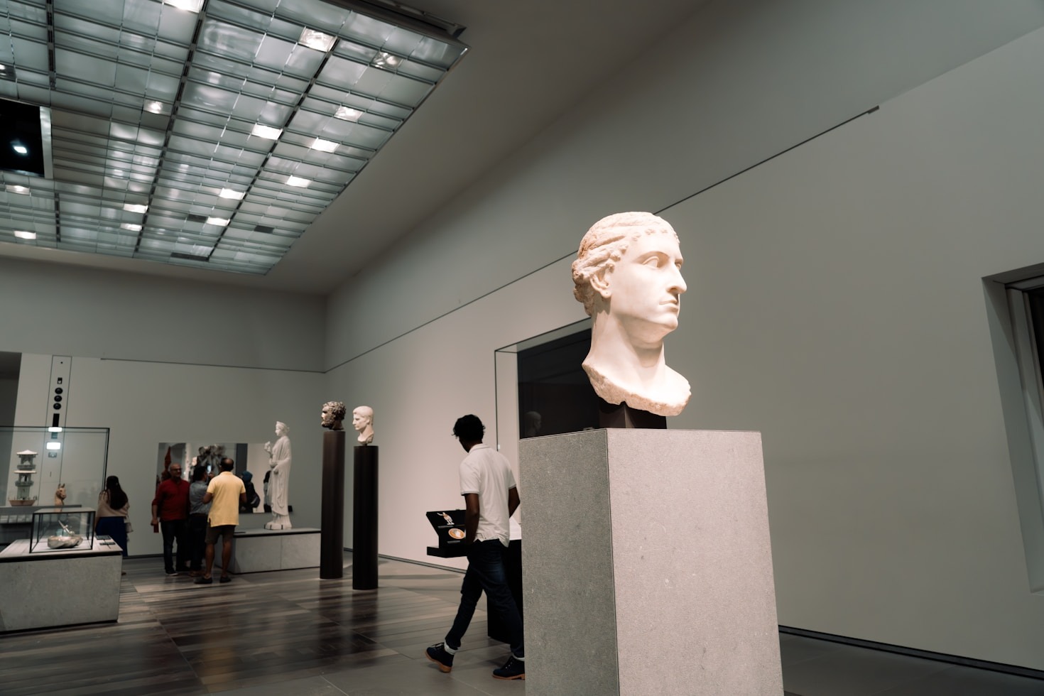 Custom Souvenir Books: A New Way to Learn History